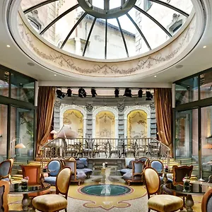 https://chateau-monfort.it-lombardy.com