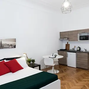 https://4-design-apartments-near-milan-central-station.it-lombardy.com